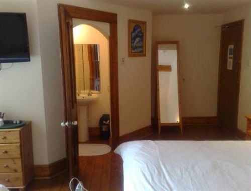 Achill Guest House Solihull Ngoại thất bức ảnh